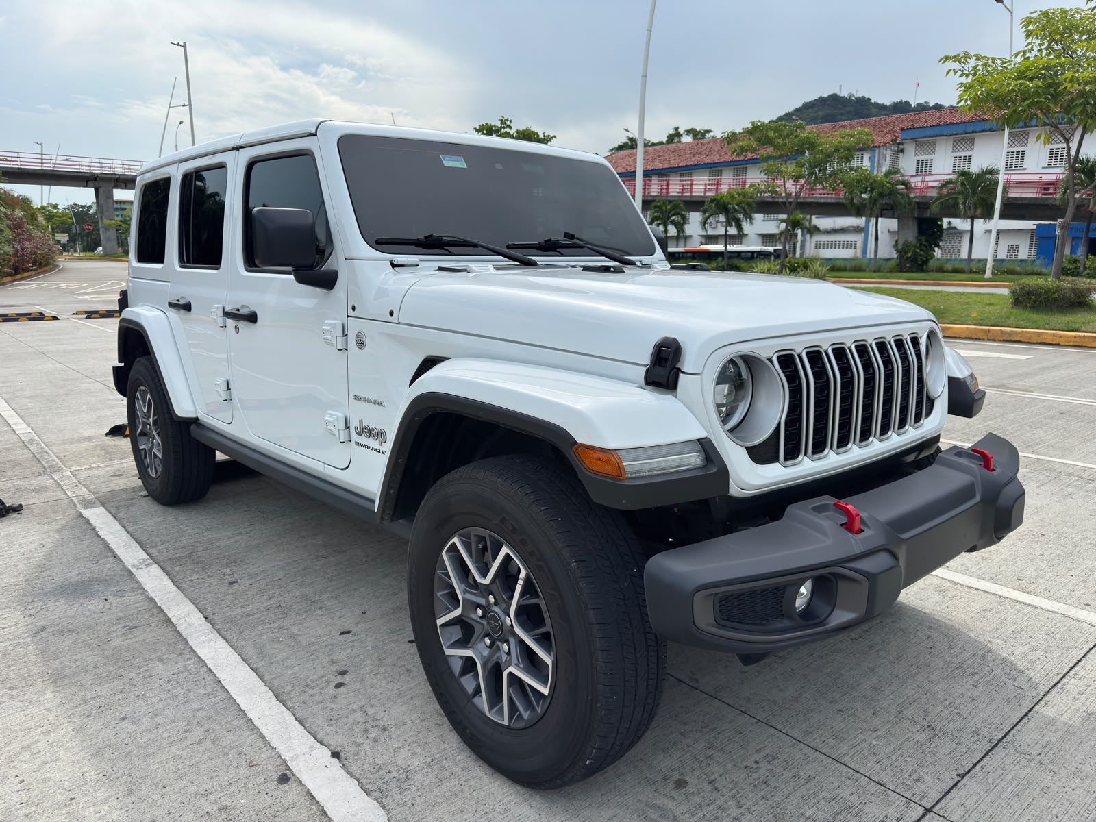 2024 JEEP WRANGLER SAHARA