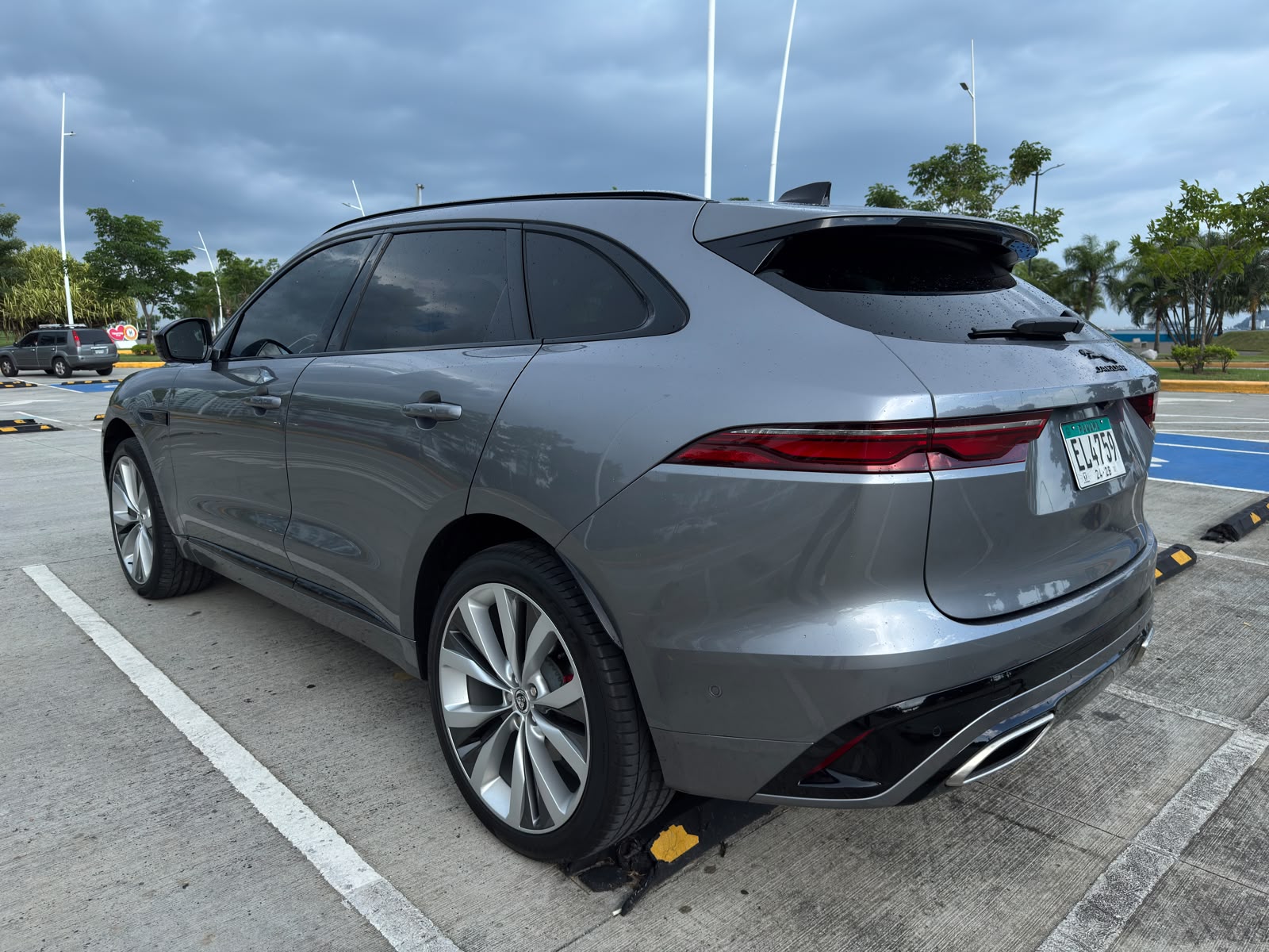 2024 JAGUAR  F-PACE  P400 R DYNAMIC S