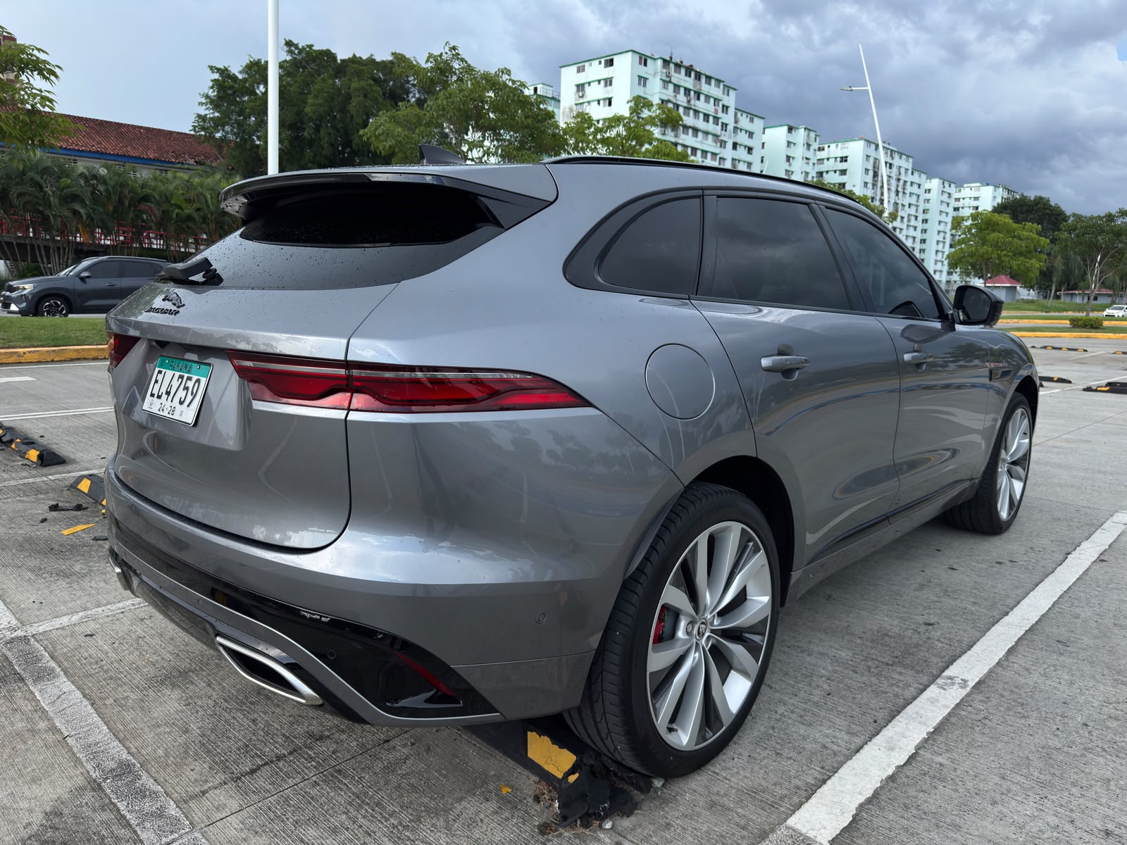 2024 JAGUAR  F-PACE  P400 R DYNAMIC S