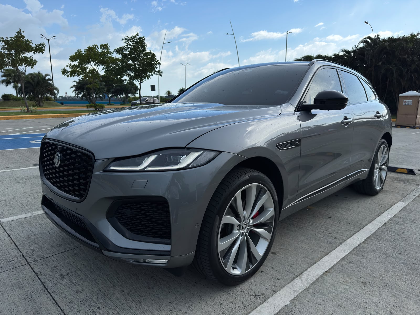 2024 JAGUAR  F-PACE  P400 R DYNAMIC S