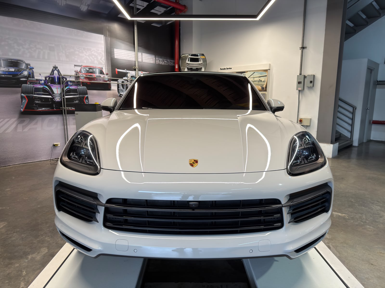 2022 PORSCHE CAYENNE E- HYBRID
