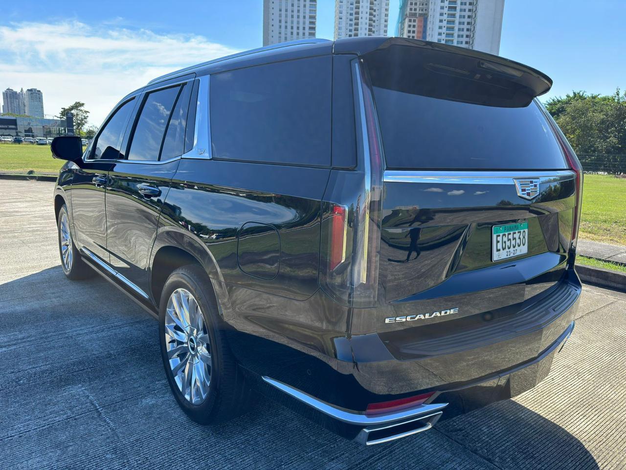 2023 CADILLAC  ESCALADE