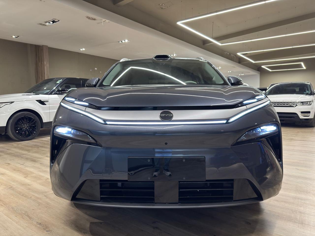 2025 BYD  TANG L