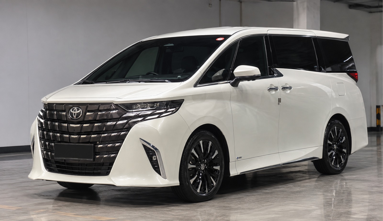 2025 TOYOTA ALPHARD EXECUTIVE