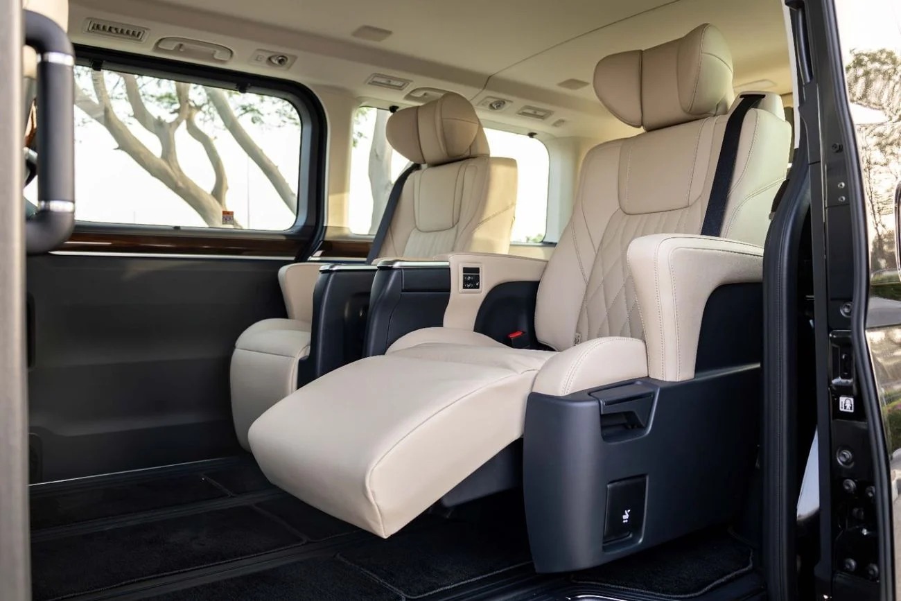 2026 TOYOTA  GRANVIA LUXURY