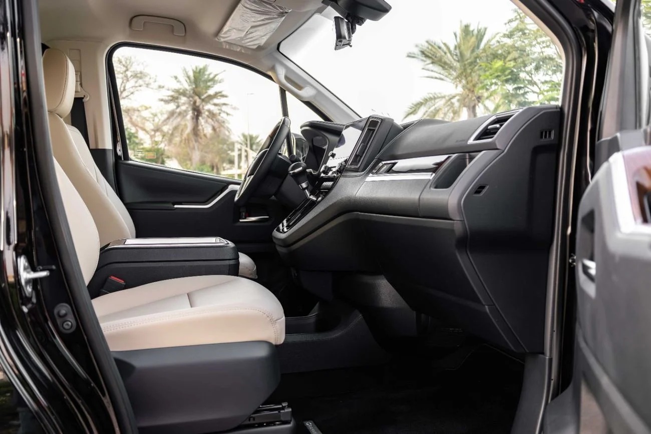 2026 TOYOTA  GRANVIA LUXURY