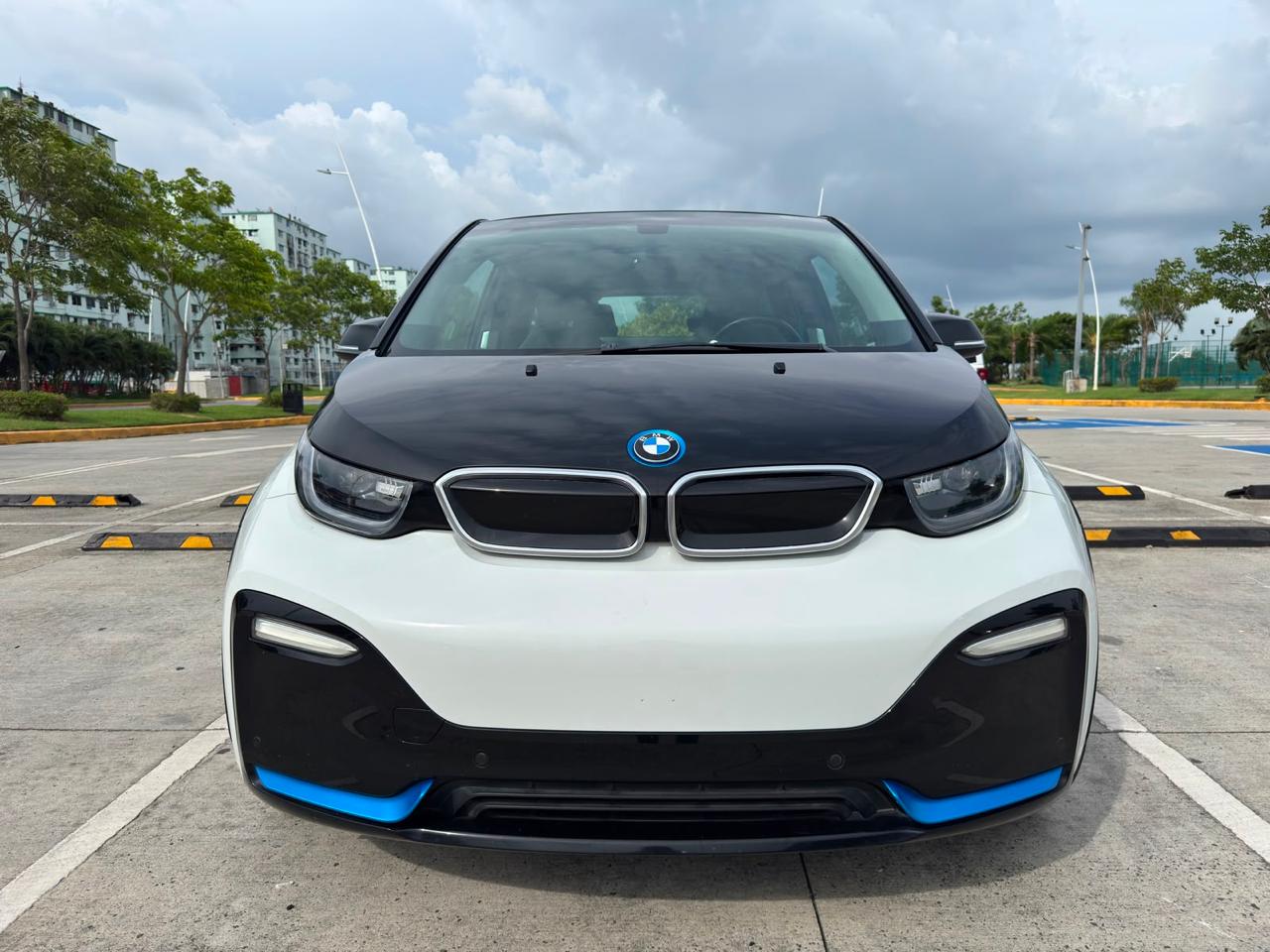 2019 BMW  I3 S