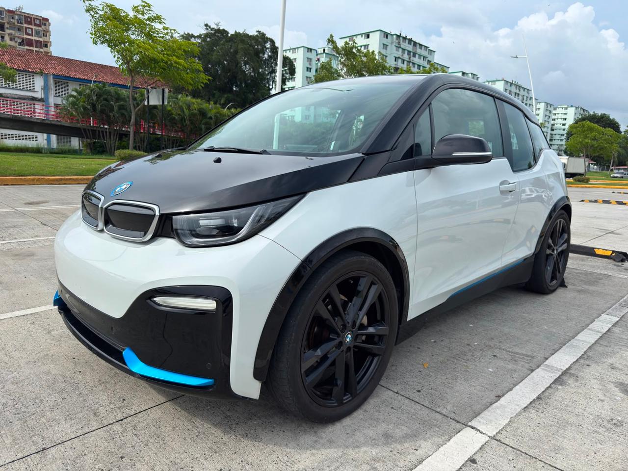 2019 BMW  I3 S