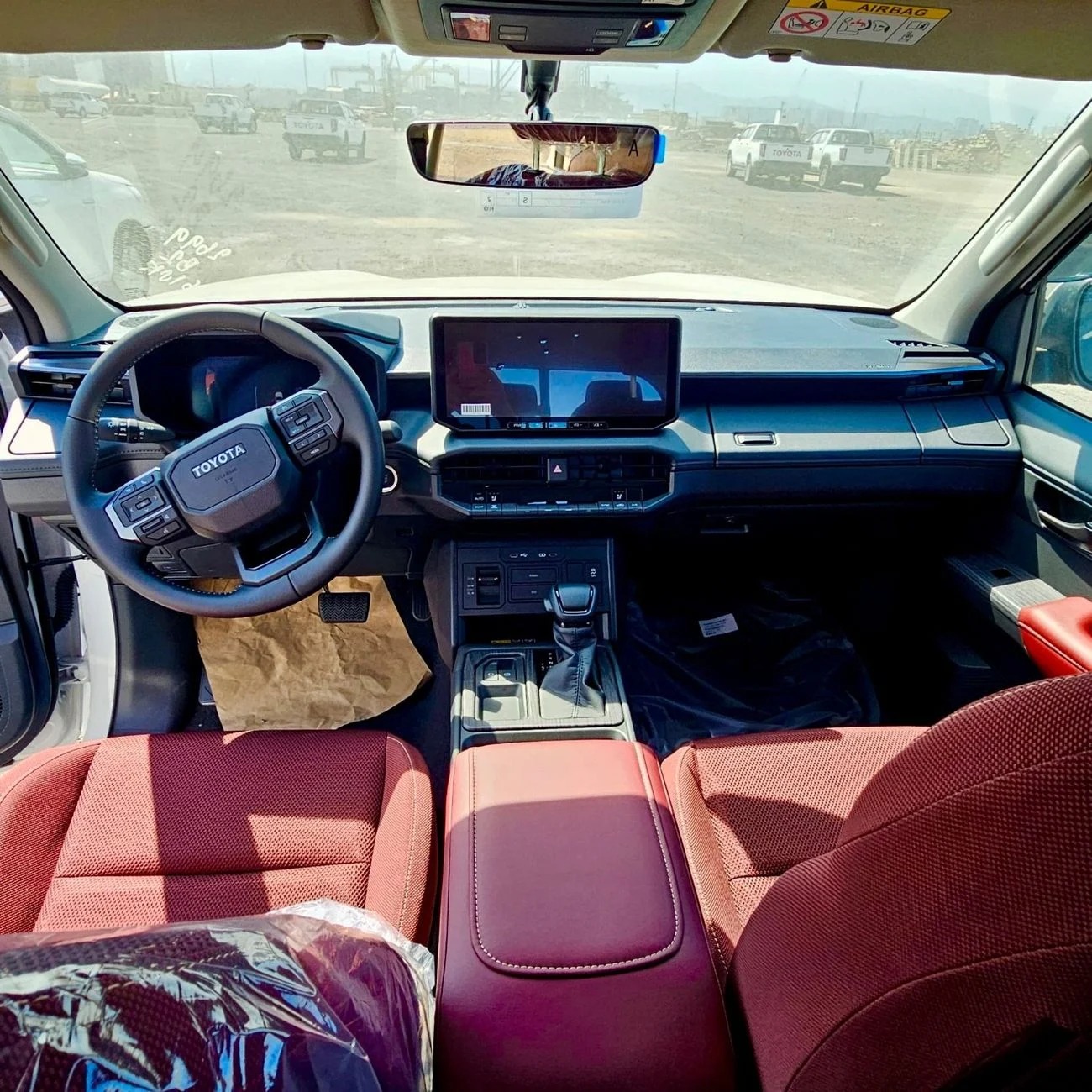 2027 TOYOTA  HILUX TRAIL HUNTER