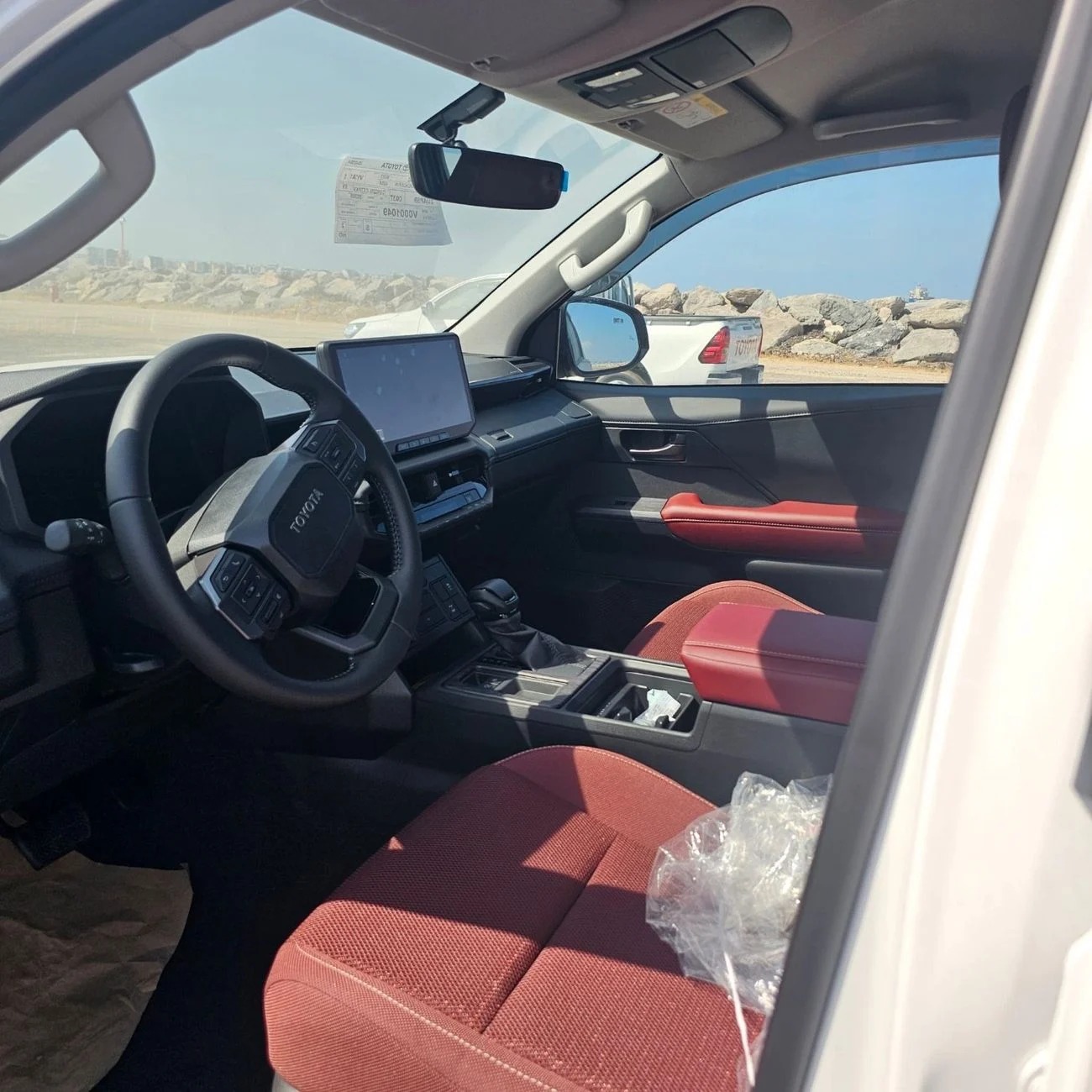 2027 TOYOTA  HILUX TRAIL HUNTER