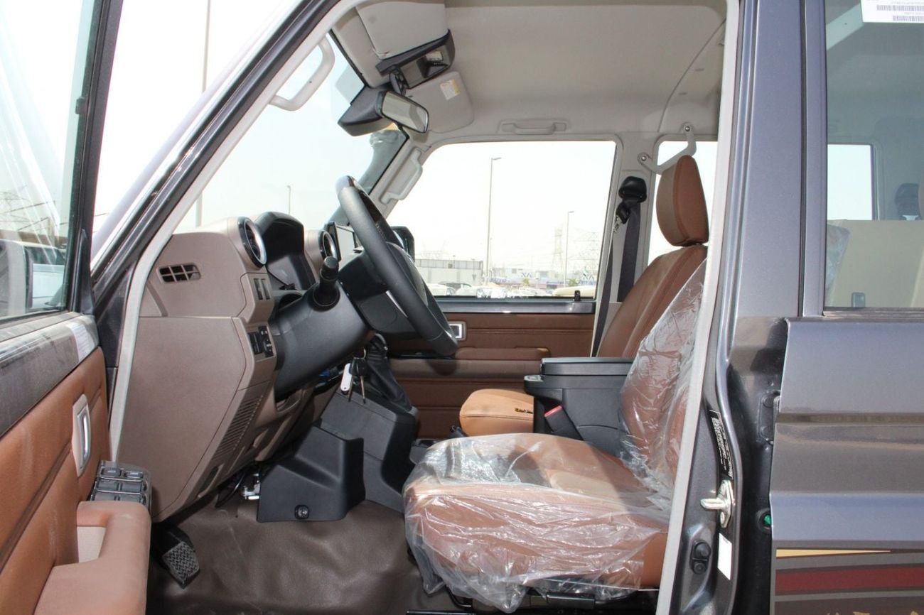 2026 TOYOTA   LAND CRUISER 79 LX