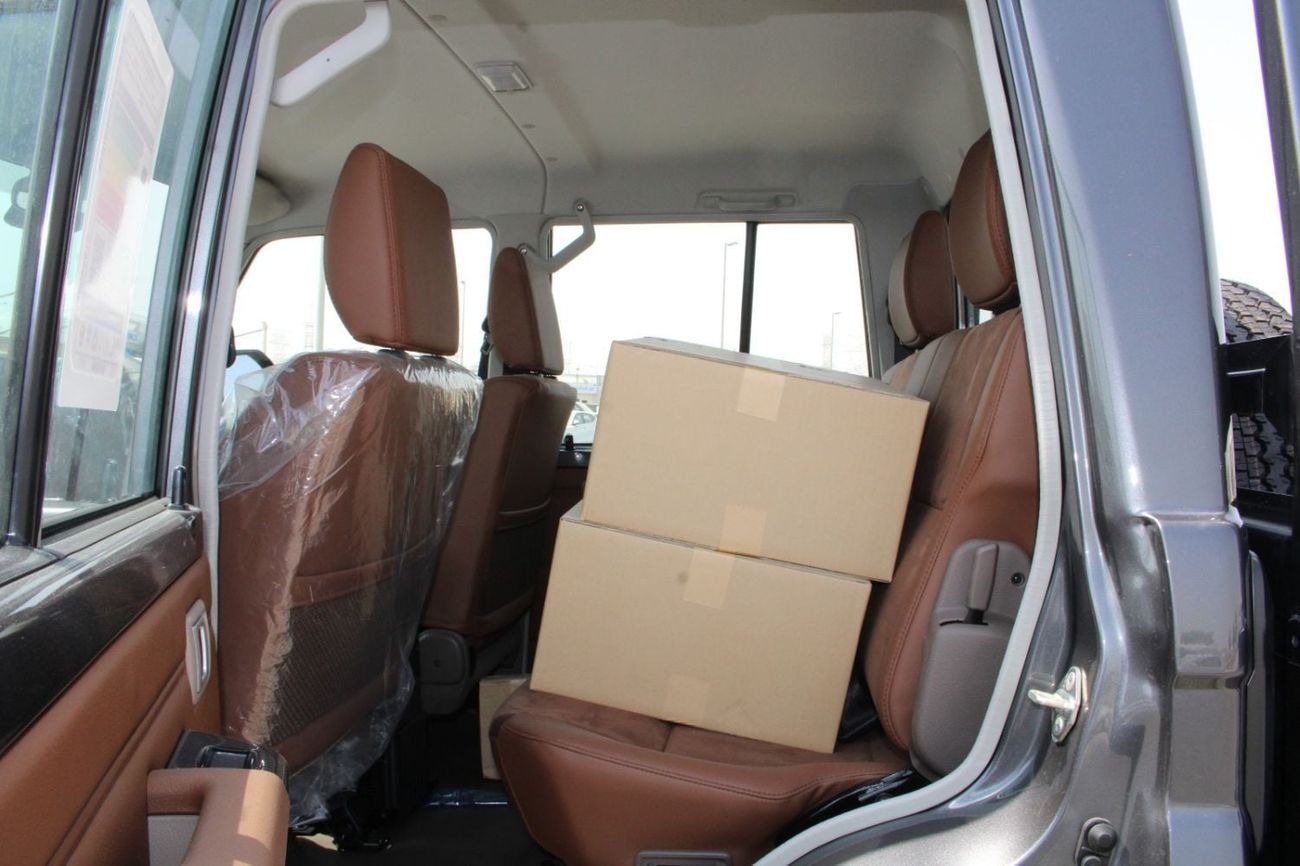 2026 TOYOTA   LAND CRUISER 79 LX