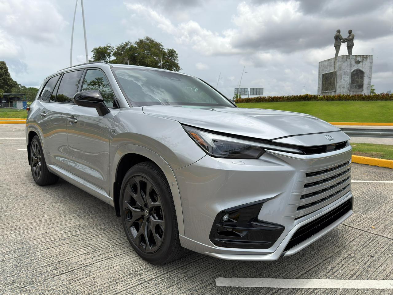 2026 LEXUS TX500 F SPORT