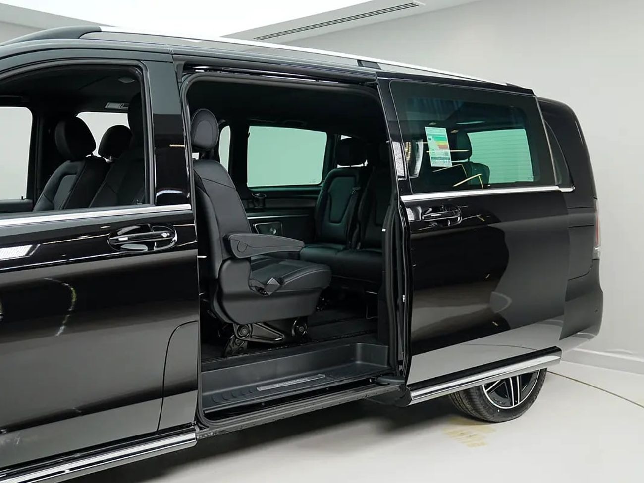 2026 MERCEDES BENZ  V300 AVANTGARDE