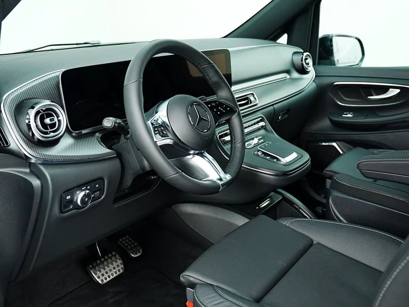 2026 MERCEDES BENZ  V300 AVANTGARDE
