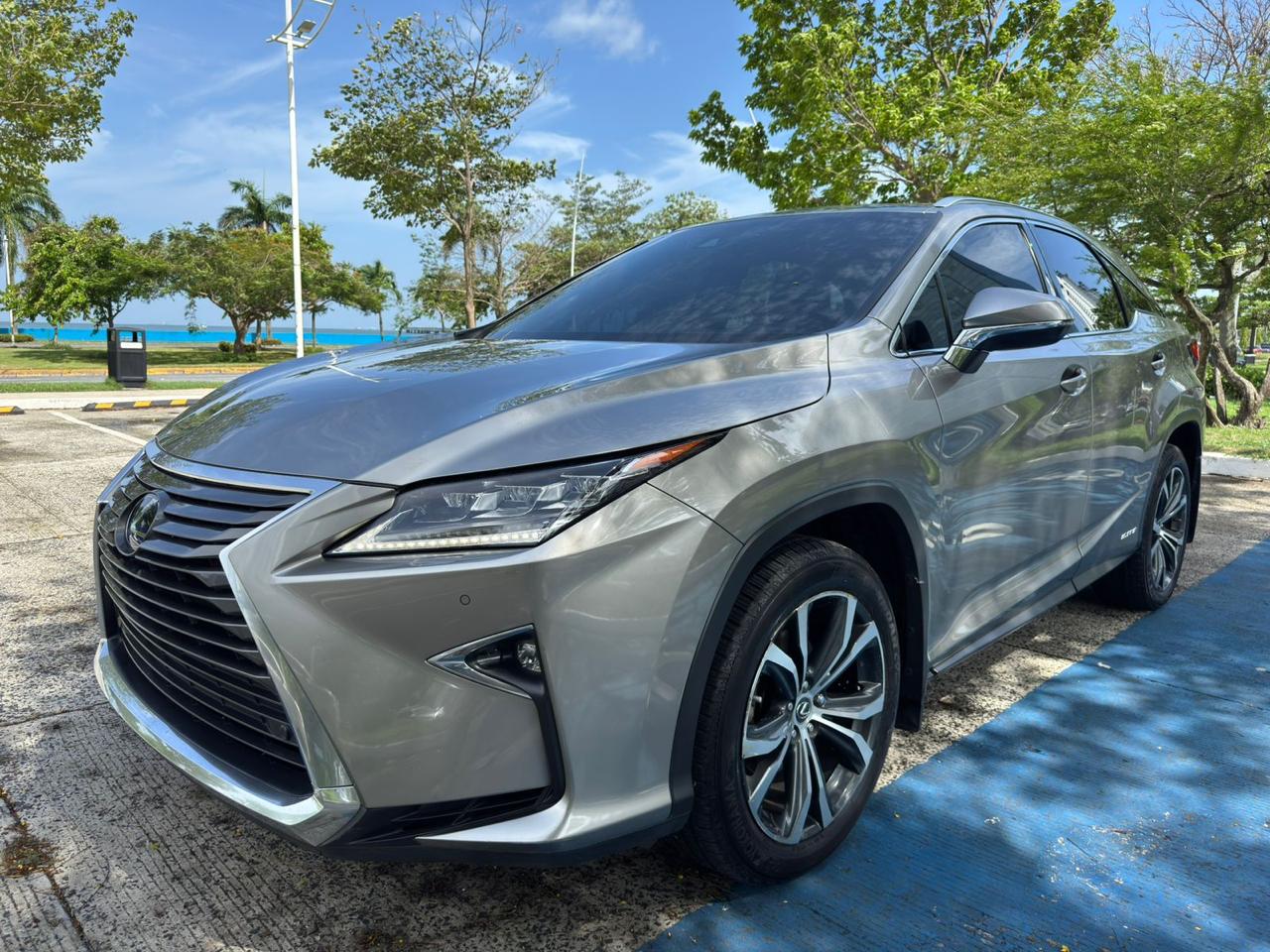 2017 LEXUS  RX 450 H