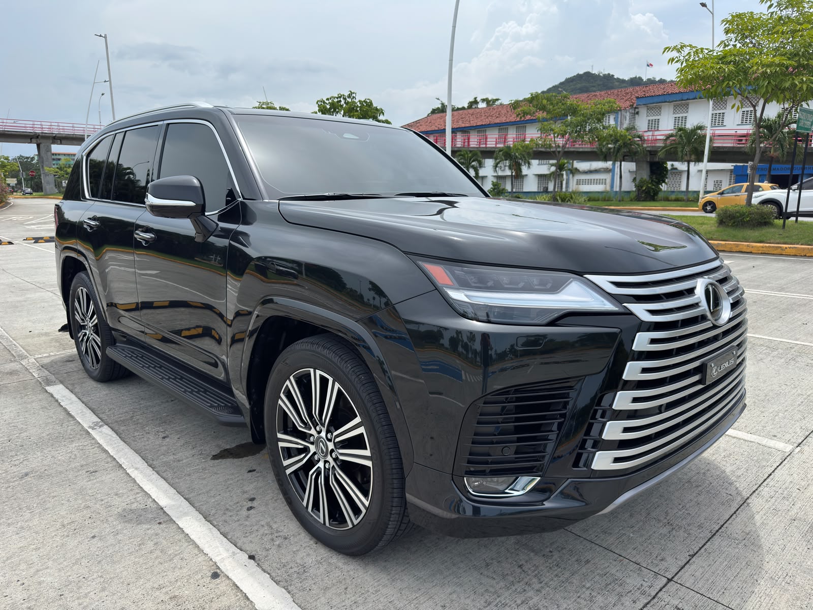 2026 LEXUS  LX 600