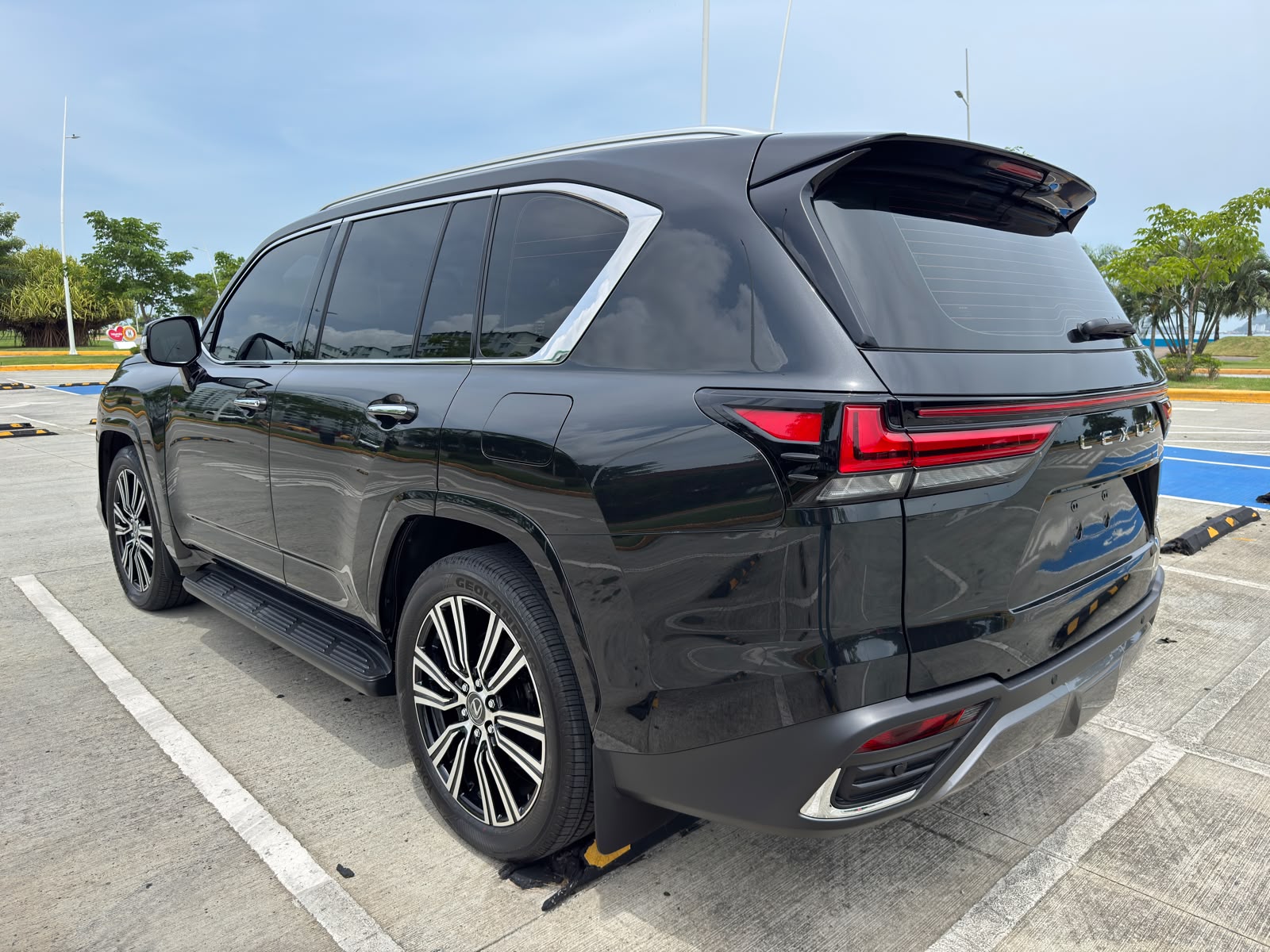 2026 LEXUS  LX 600