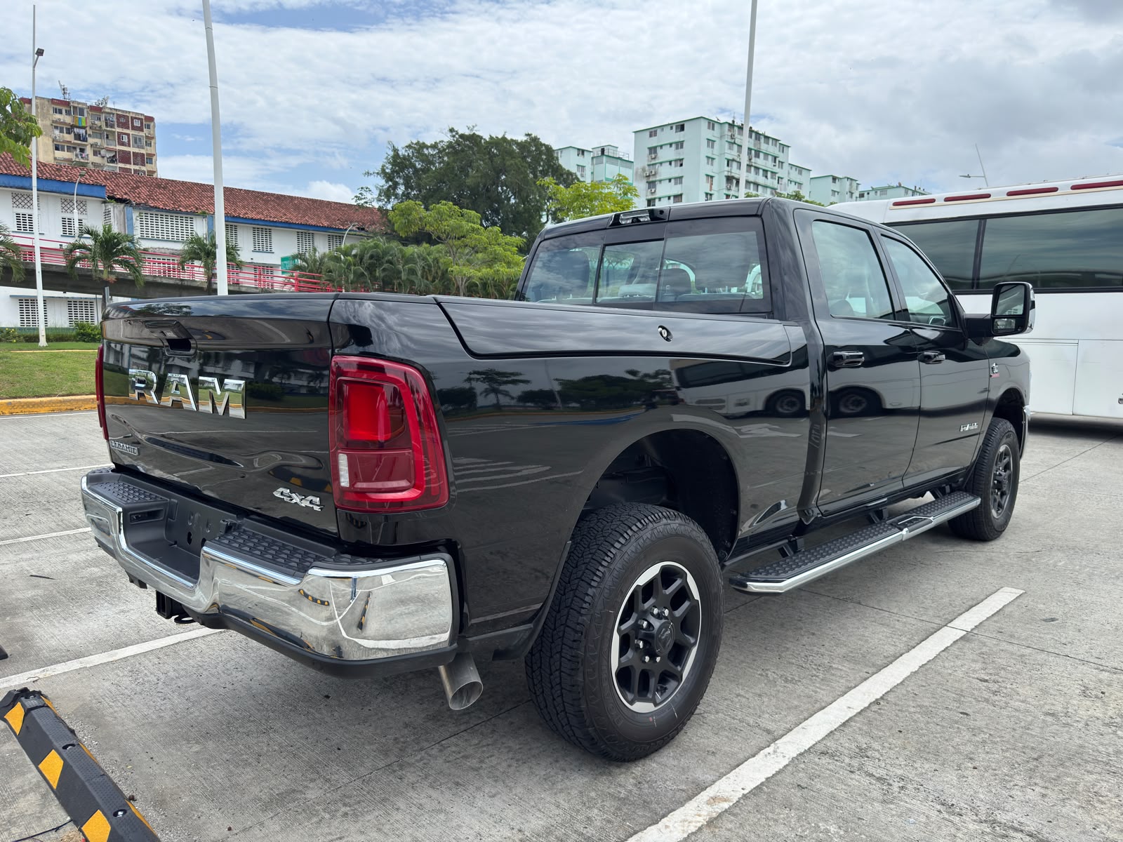 2025 RAM  2500 LARAMIE CUMMINS