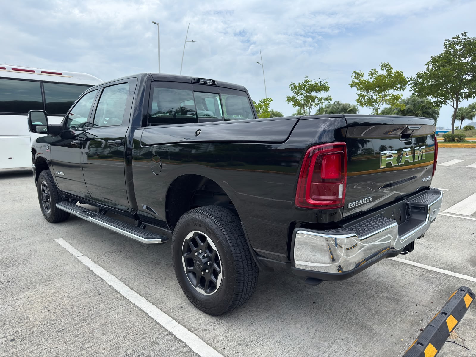 2025 RAM  2500 LARAMIE CUMMINS