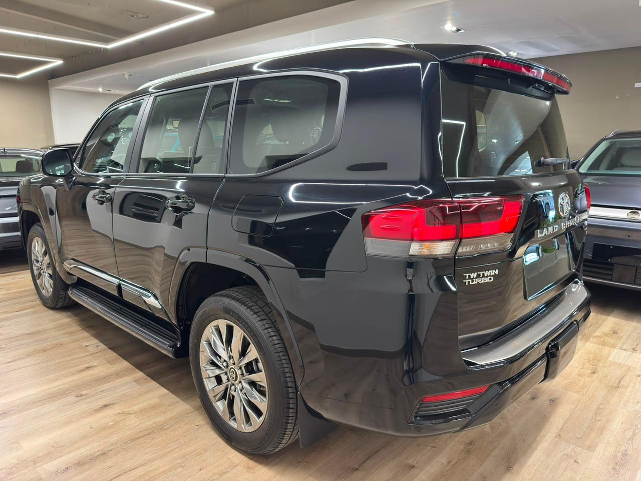 2026 TOYOTA  LAND CRUISER  GX-R