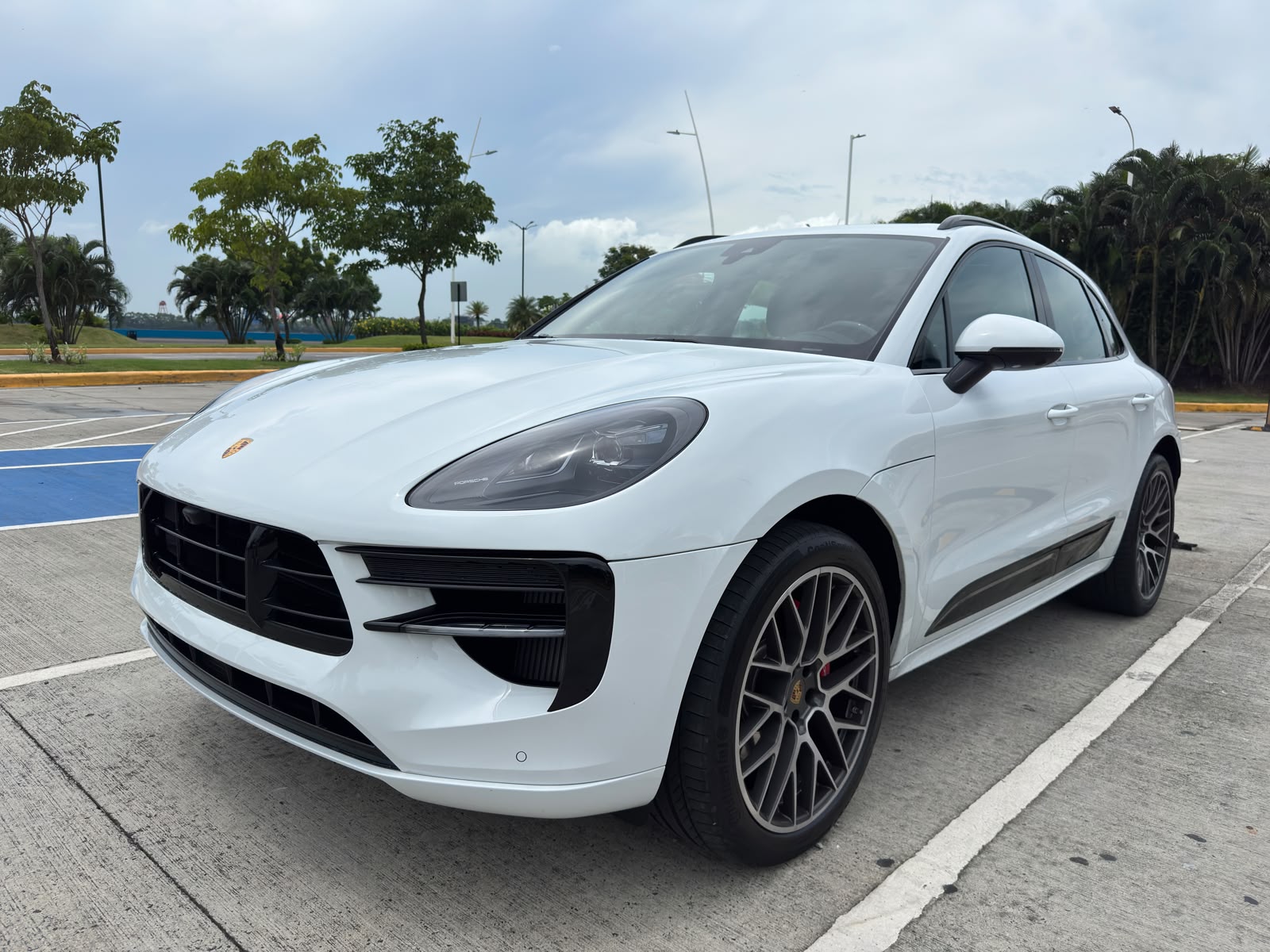 2020 PORSCHE  MACAN GTS