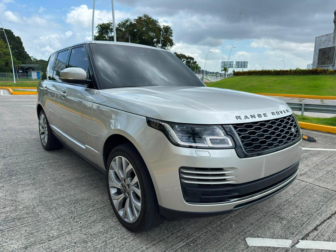 2020 LAND ROVER Range Rover