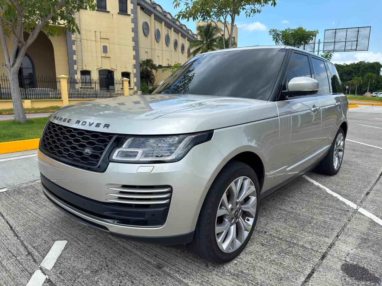 2020 LAND ROVER   Range Rover